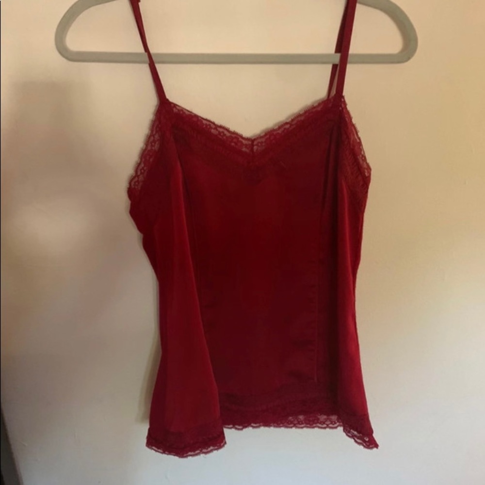 Royal red lace rimmed tank top